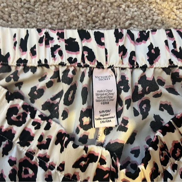 NWOT Victorias Secret Satin PJ set, Small - Picture 2 of 3